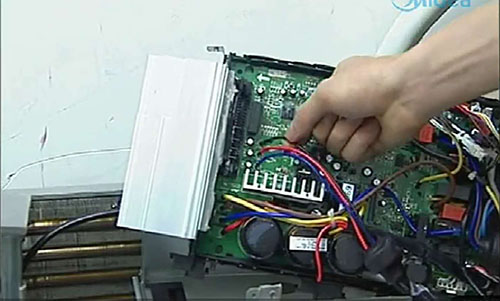 乐都美的空调电话是多少